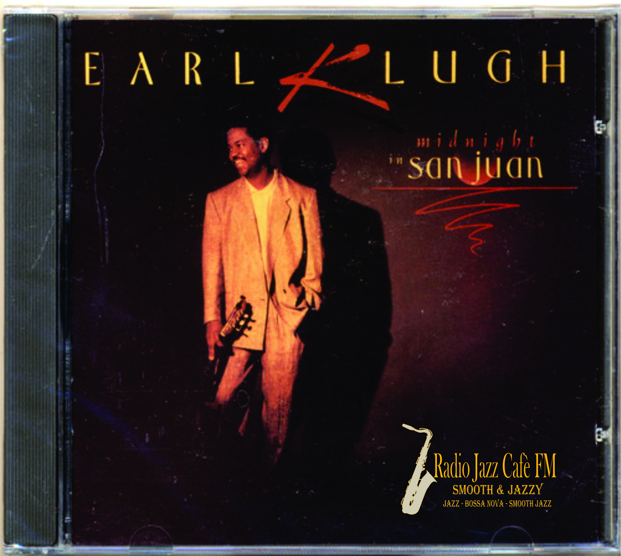 "Midnight in San Juan" es uno de los mejores albumes de estudio del guitarista am&egrave;ricano de jazz contempor&agrave;neo EARL KLUGH editado en 1991 por el sello Warner Bros

Este Album del guitarrista EARL KLUGH fue todo un &eacute;xito comercial, Nro 1 en las principales revistas de jazz internacionales como BillBoard y Nro 1 de ventas en las disquerias m&agrave;s importantes de Estados Unidos, fue considerado el "Mejor Album de Jazz Contempor&aacute;neo"

En "Midnight In San Juan" el guitarrista EARL KLUGH fusiona smooth jazz con ritmos latinos y caribe&ntilde;os, conto con los arreglos y direcci&ograve;n orquestal del Maestro Don Sebesky

El guitarrista contempor&aacute;neo EARL KLUGH estuv&ograve; acompa&ntilde;ado por talentosos musicos internacionales de jazz: Ron Carter en contrabajo, Jean "Toots" Thielemans en arm&oacute;nica, Chuck Loeb en guitarra, Eliane Elias en piano, Sammy Figueroa en percusi&ograve;n, Ronnie Foster en teclados, Harvey Mason Sr en bateria, Buddy Williams en bateria, entre otros
